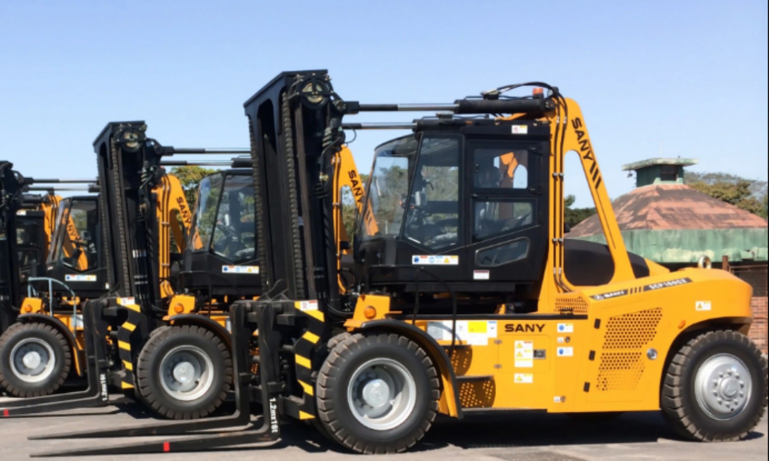 Forklift and lifter equipment